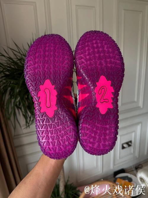 莫兰特社媒秀出多款全新配色JA3球鞋,令人目不暇接! 莫兰特社媒秀出多款全新配色JA3球鞋,令人目不暇接!